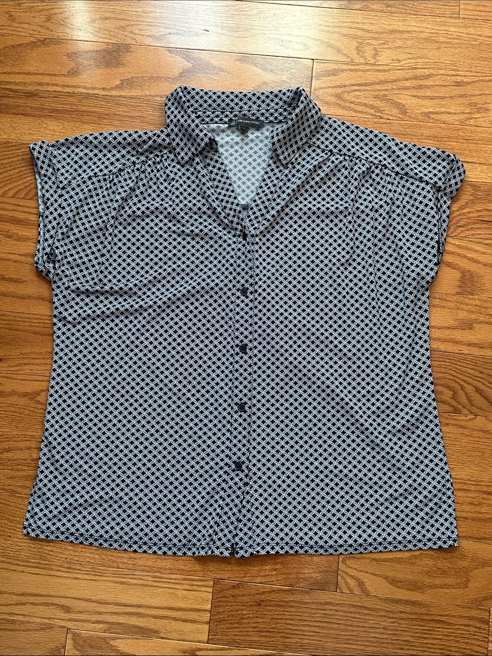Adrianna Papell Navy and White Geometric Print Button-Down Top